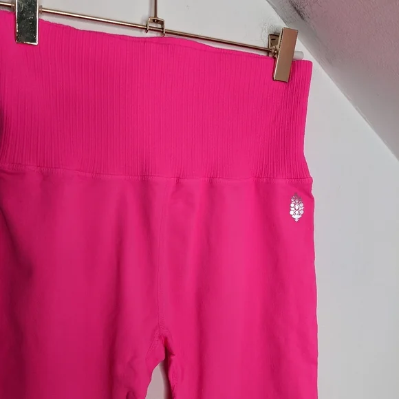 FREE PEOPLE MOVEMENT Tropical Pink High-Rise 7/8 Length Good Karma Leggings NEW - Picture 3 of 6